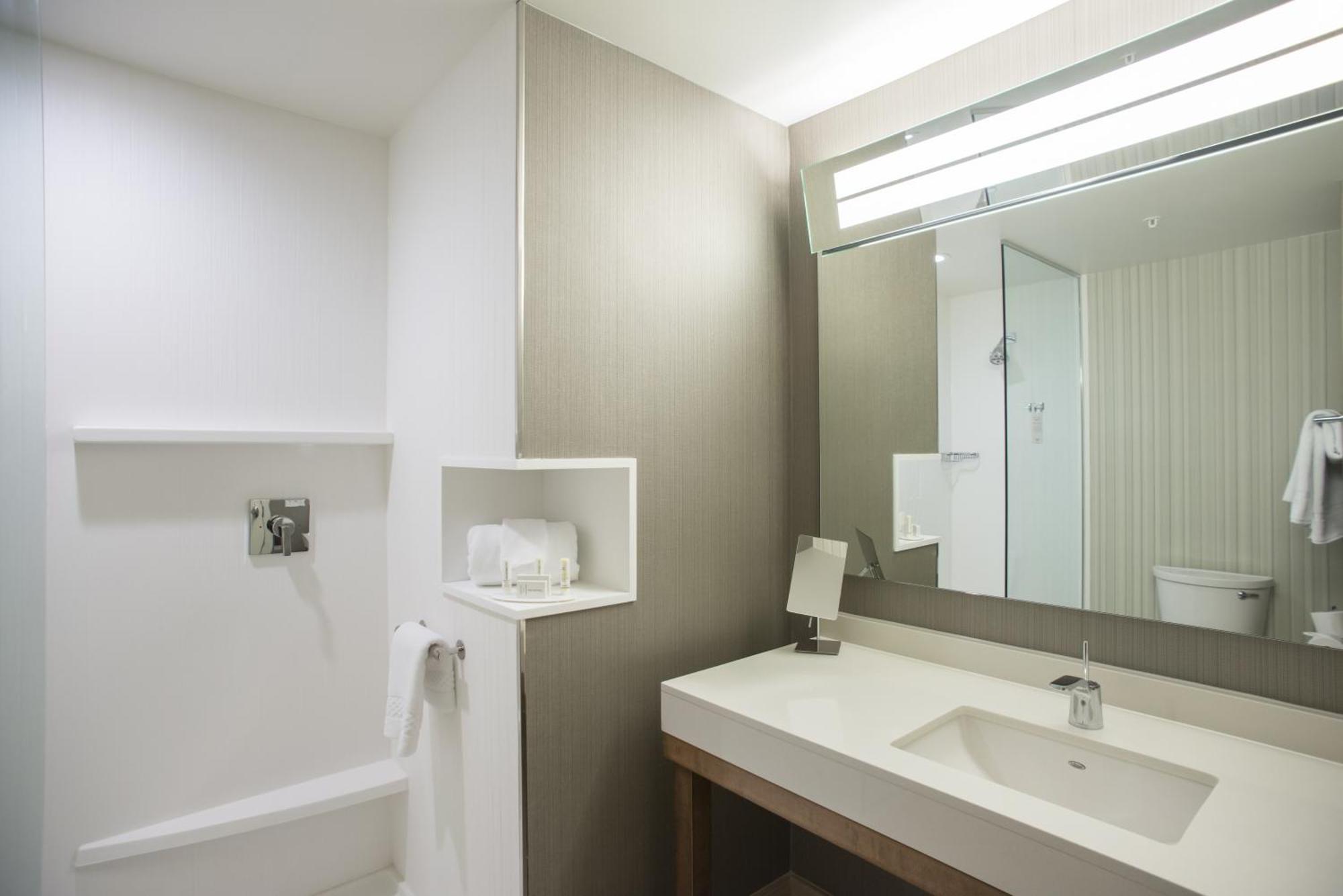 Courtyard By Marriott Albany Hotel Clifton Park