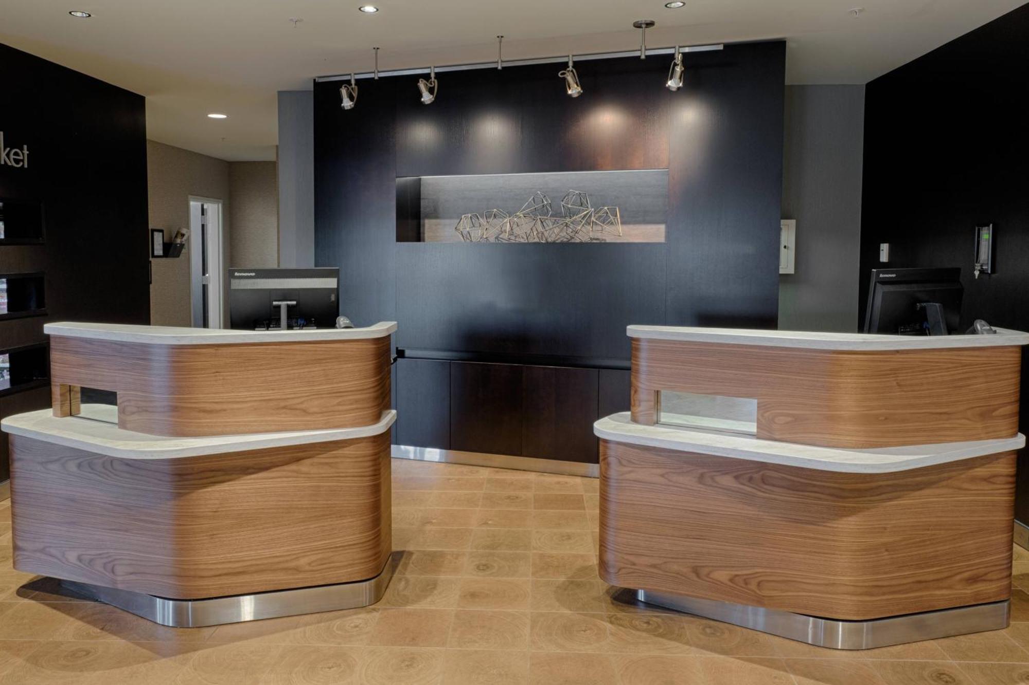 Courtyard By Marriott Albany Hotel Clifton Park