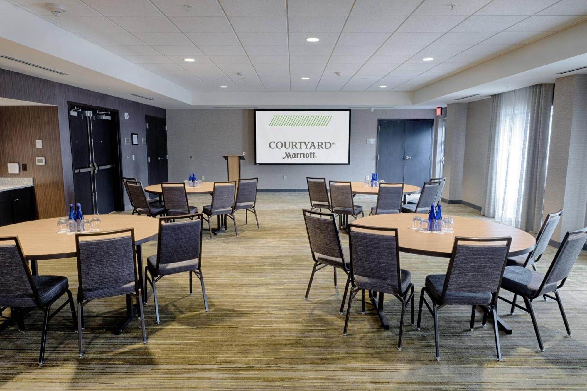Courtyard By Marriott Albany 3* Clifton Park