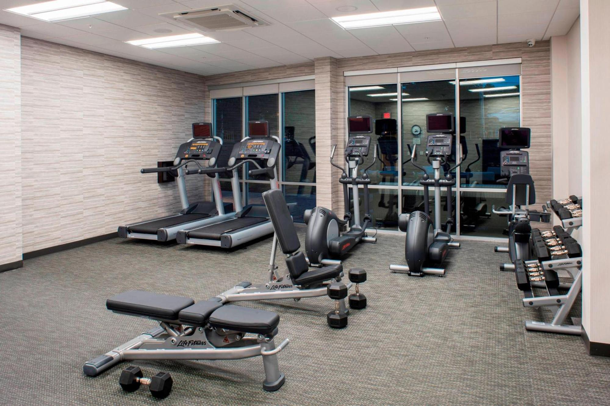 Courtyard By Marriott Albany